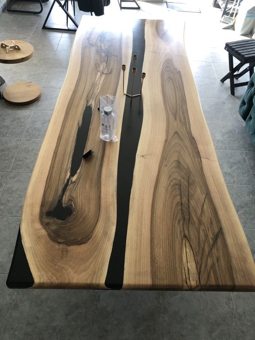 Столи лофт з епоксидної смоли