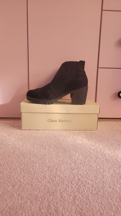 Botki damskie 40 rozmiar eleganckie czarne