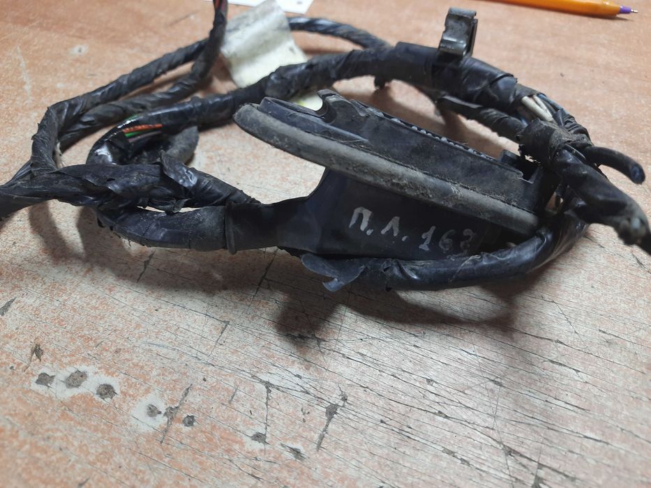 Проводка передніх лівих водійських дверей Мерседес МЛ w163 A1635408209