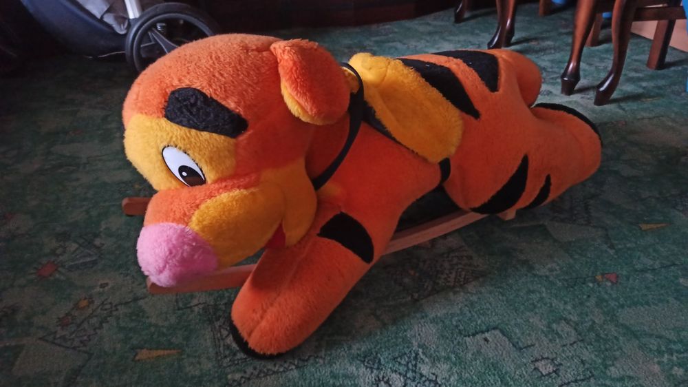 Tygrys na biegunach, huśtawka krzesełko