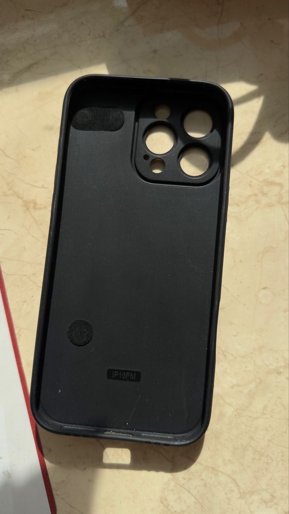 Продам чохол на IPHONE 16 pro max / продам чехол на IPHONE 16 pro max
