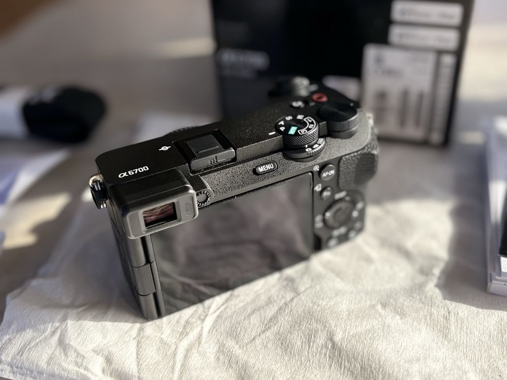 Fabrycznie NOWY Aparat SONY A6700 body - oryginalny komplet