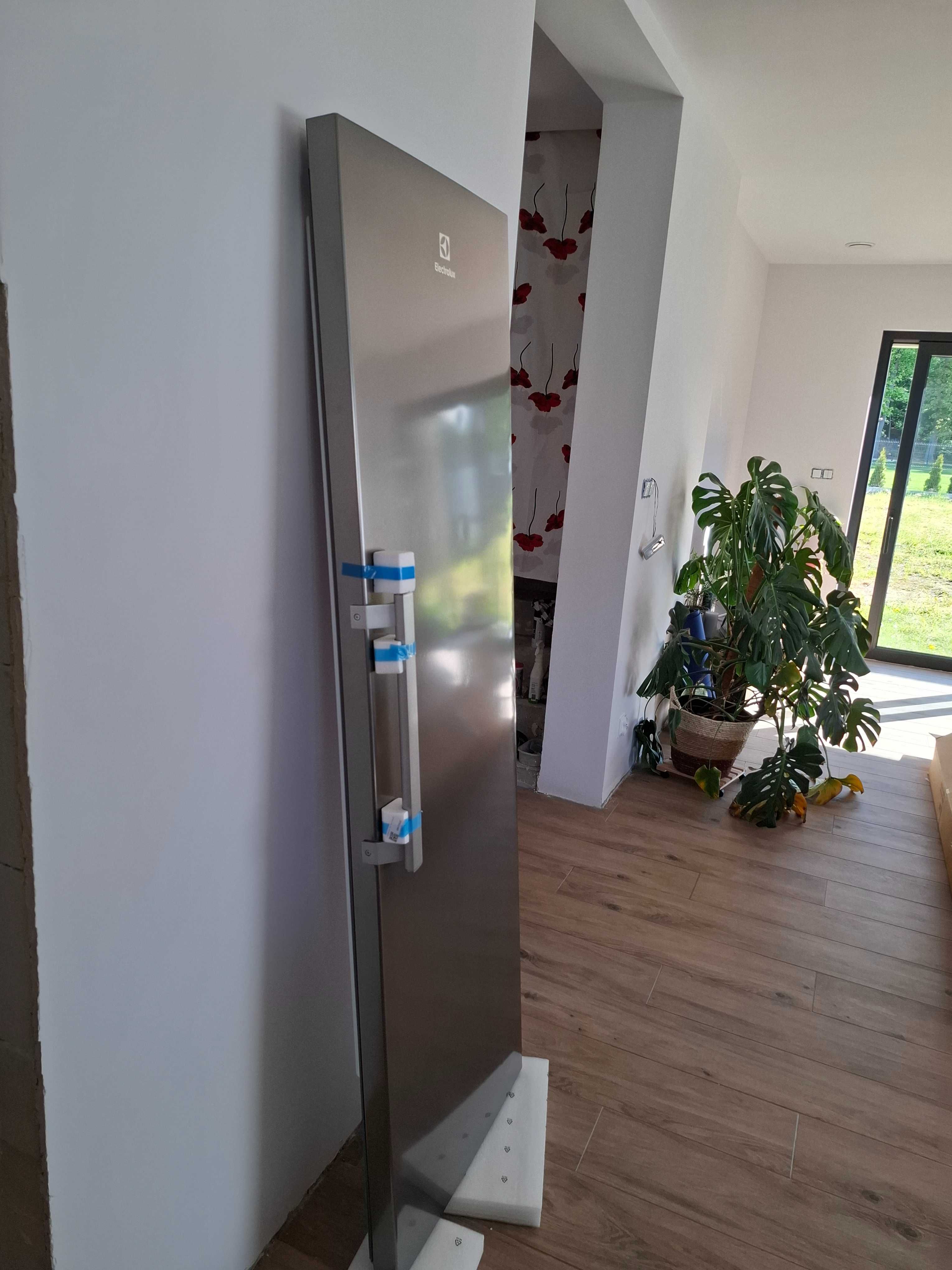 Drzwi lodówki Electrolux LRT6ME38U2 szare/stal nierdzewna