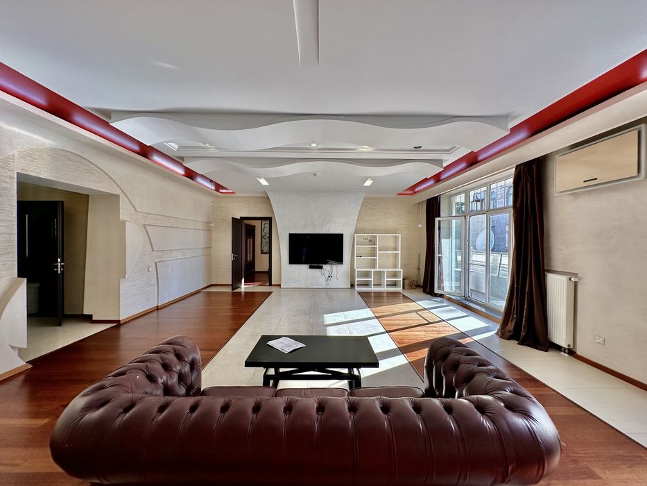 Аренда трехкомнатной квартиры . Клубный дом. Французский бульвар