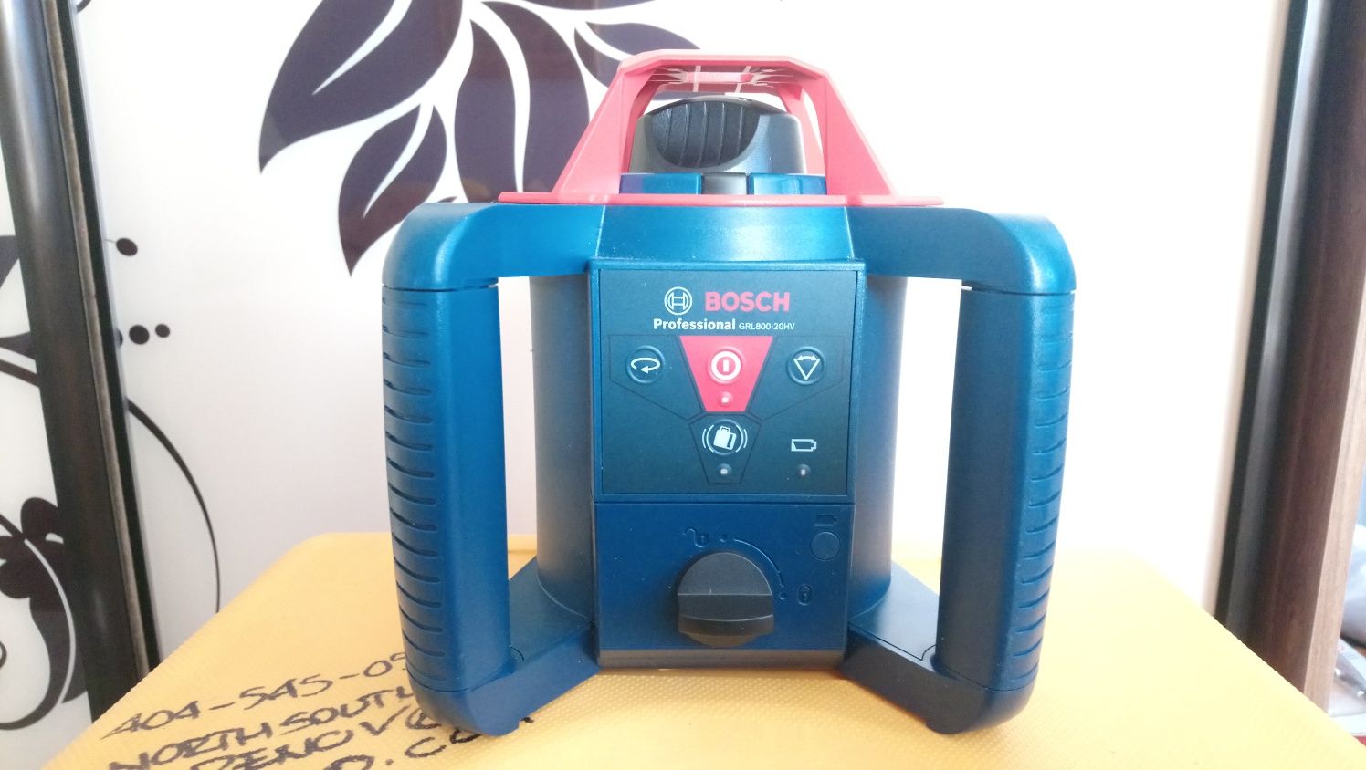 Лазерный уровень нивелир ротационный BOSCH GRL800-20HV Professional