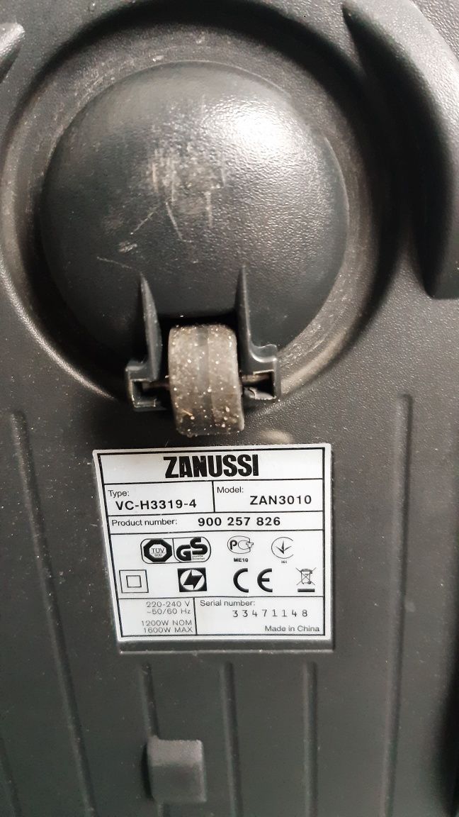 Odkurzacz Zanussi ZAN 3010 VC-H3319-4