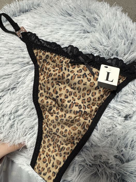 Стринги женские.