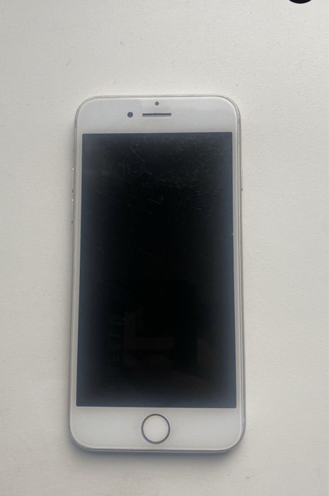 Продам айфон 8 64гб в доброму стані