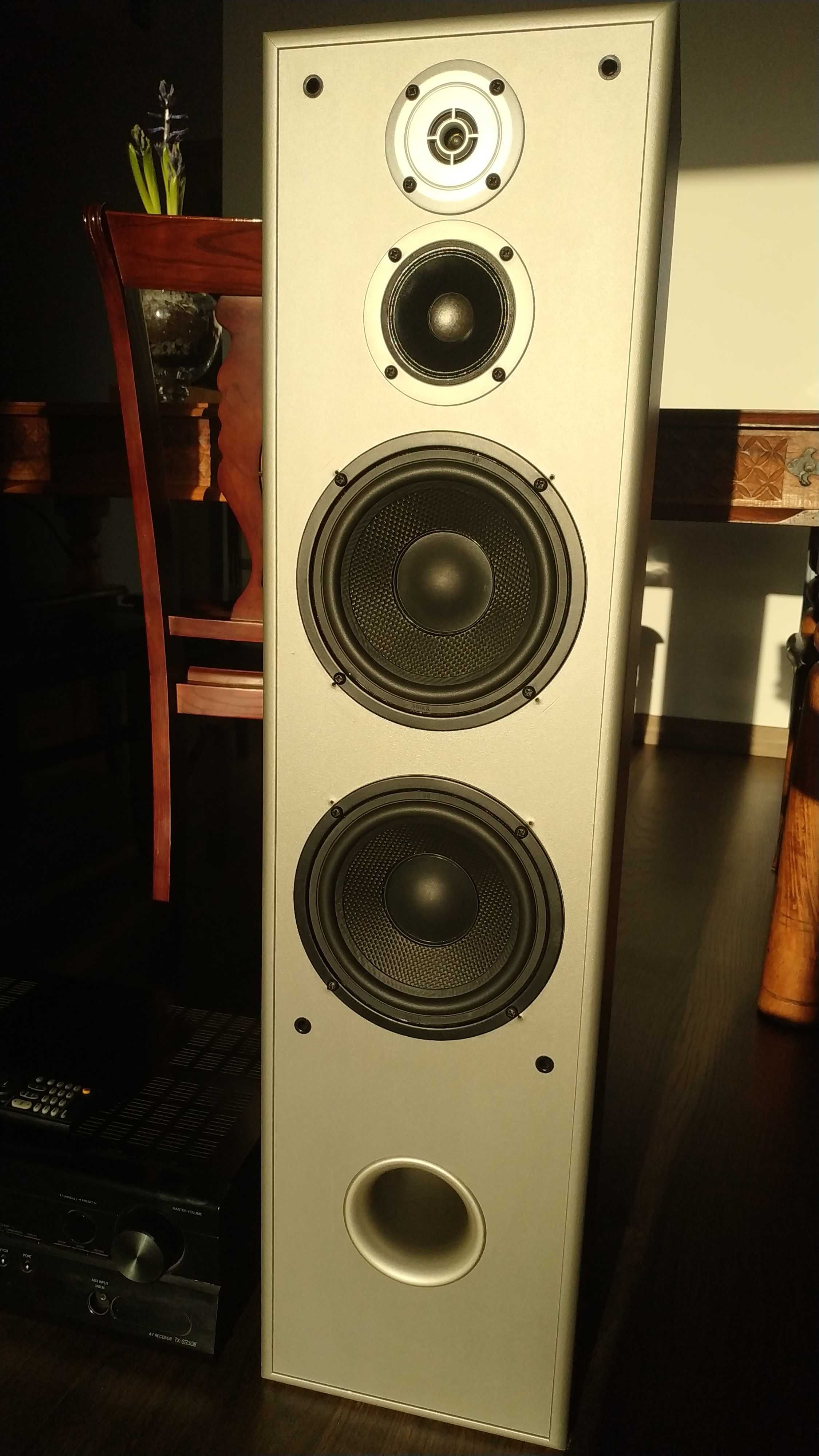 Sprzedam amplituner Onkyo model TX-SR308 + głośniki