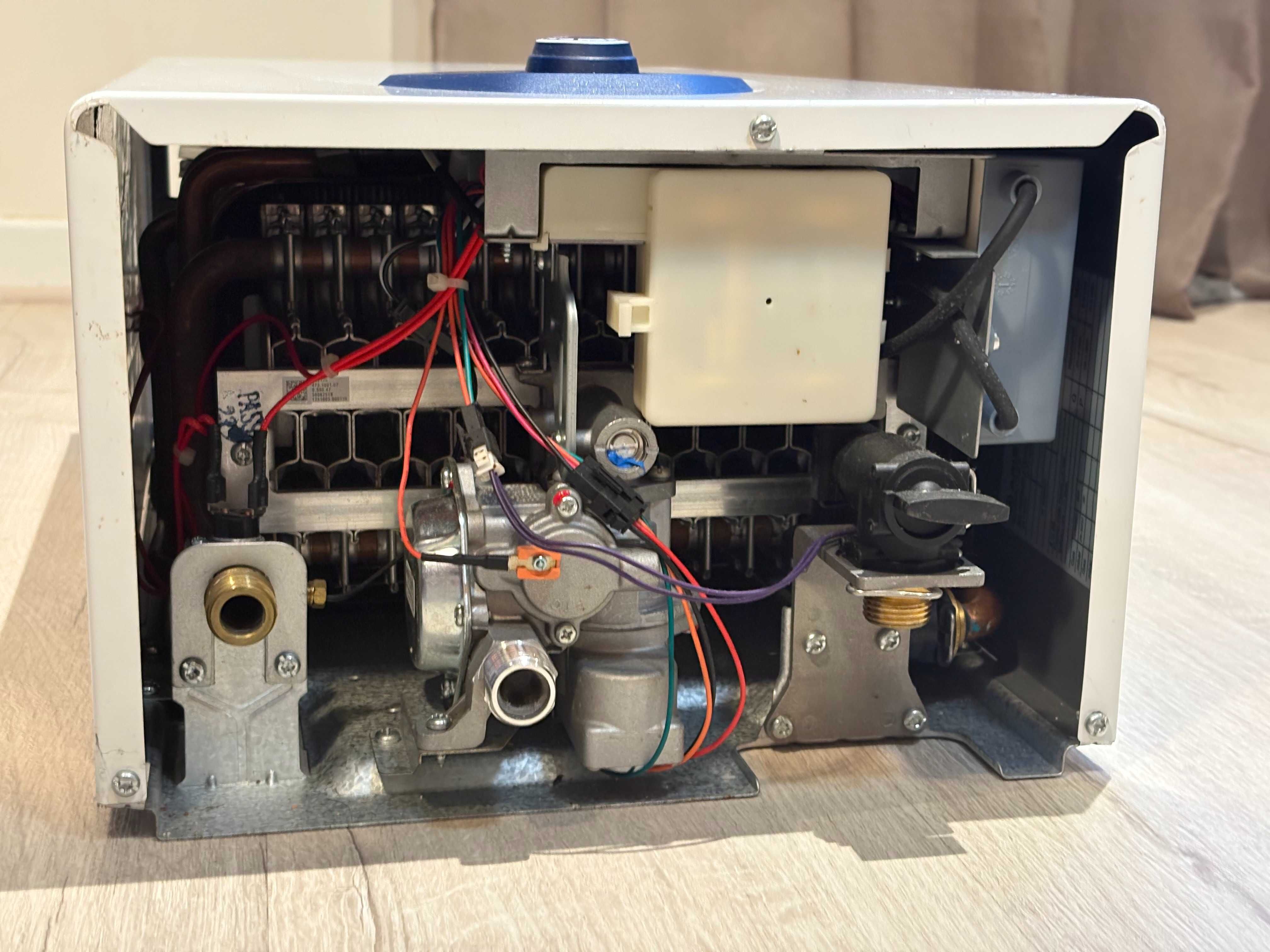 Esquentador a Gás Ariston Blu Control X 11L