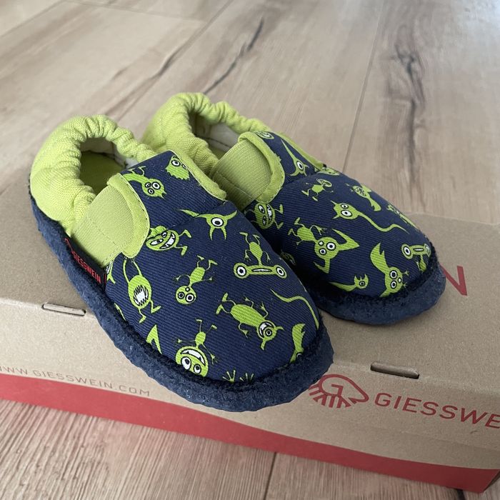 Kapcie dla chłopca r. 27 Giesswein buciki do przedszkola