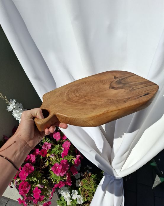 Oryginalna deska kuchenna / Handmade / na prezent orzech włoski żywica