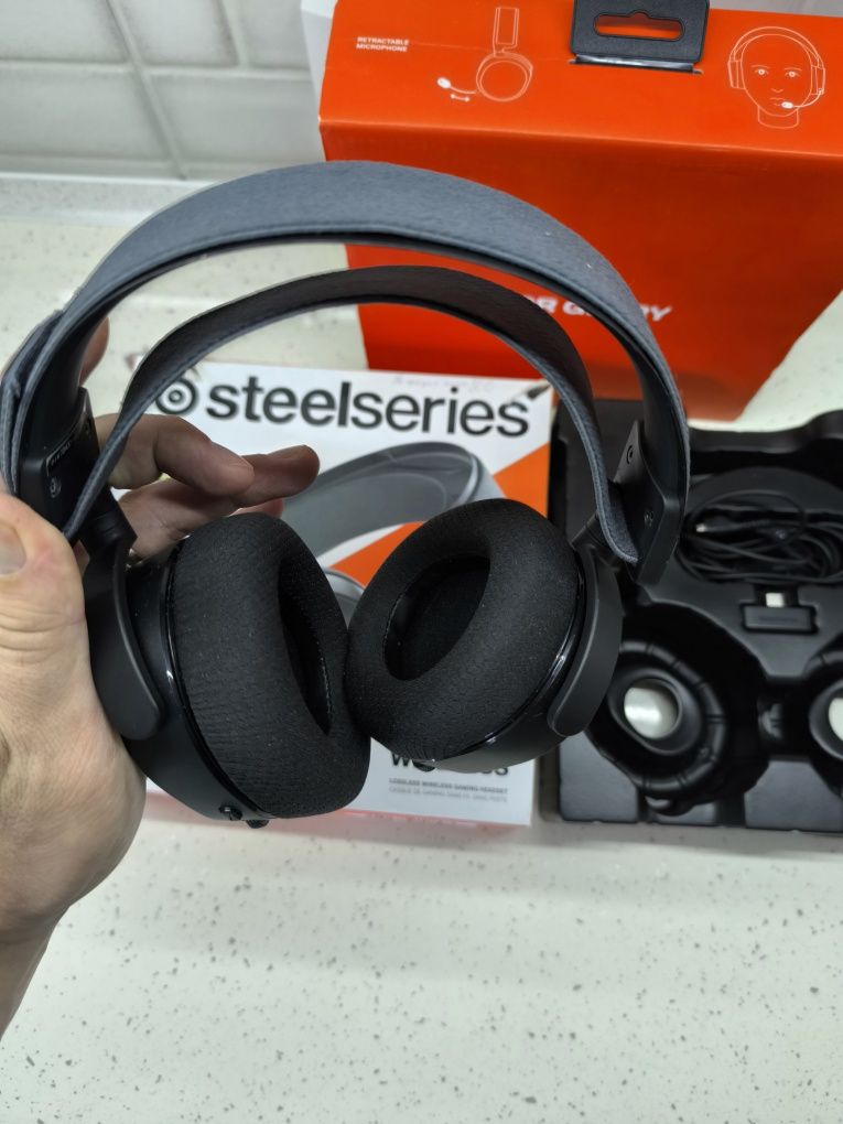 SteelSeries Arctis 7+ Wireless – топ для геймерів!