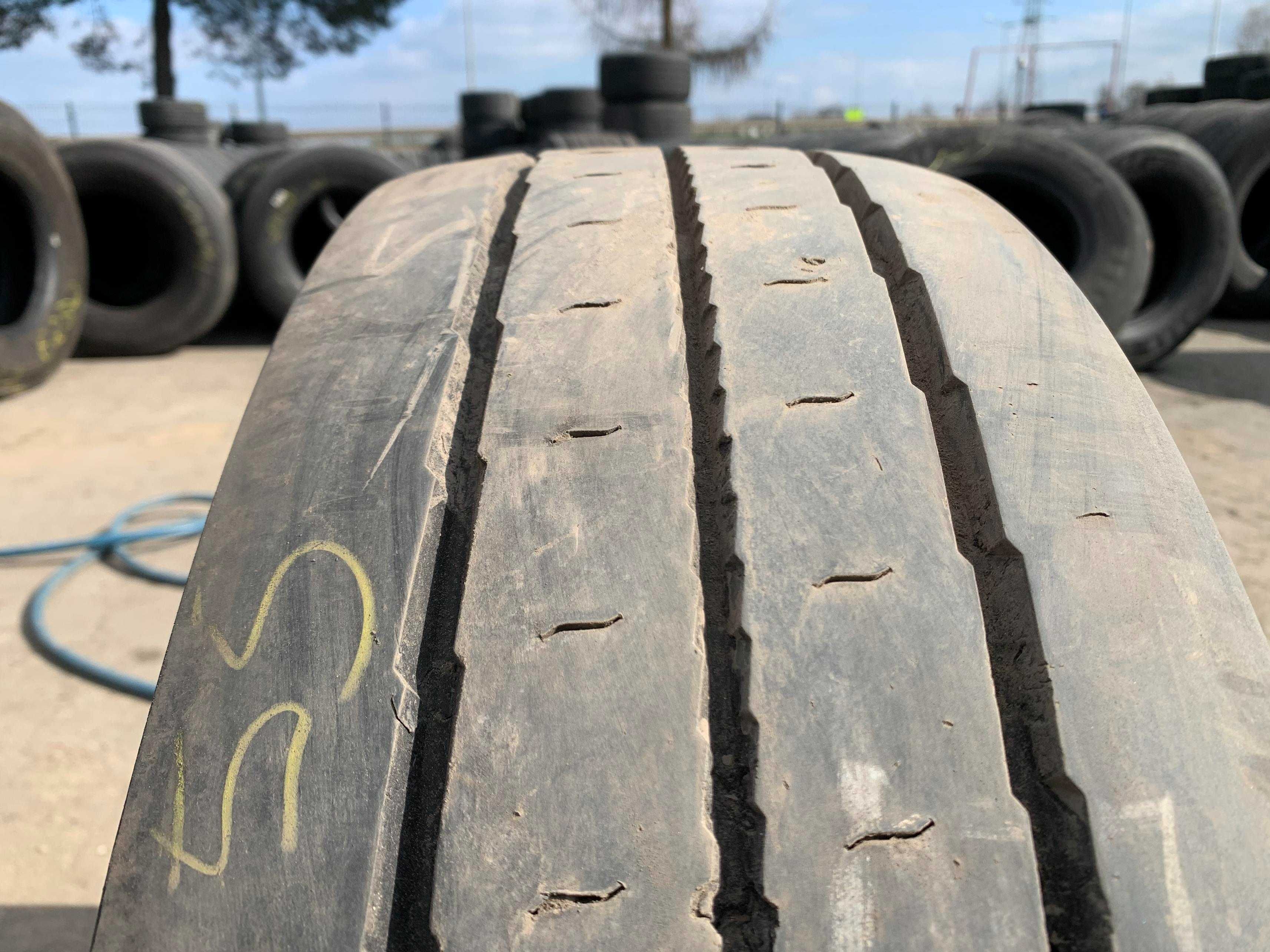 235/75R17.5 Opona DUNLOP SP246 8mm Naczepa SP