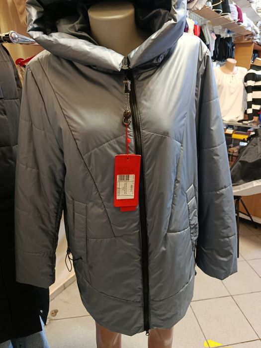 Куртка осіння жіноча