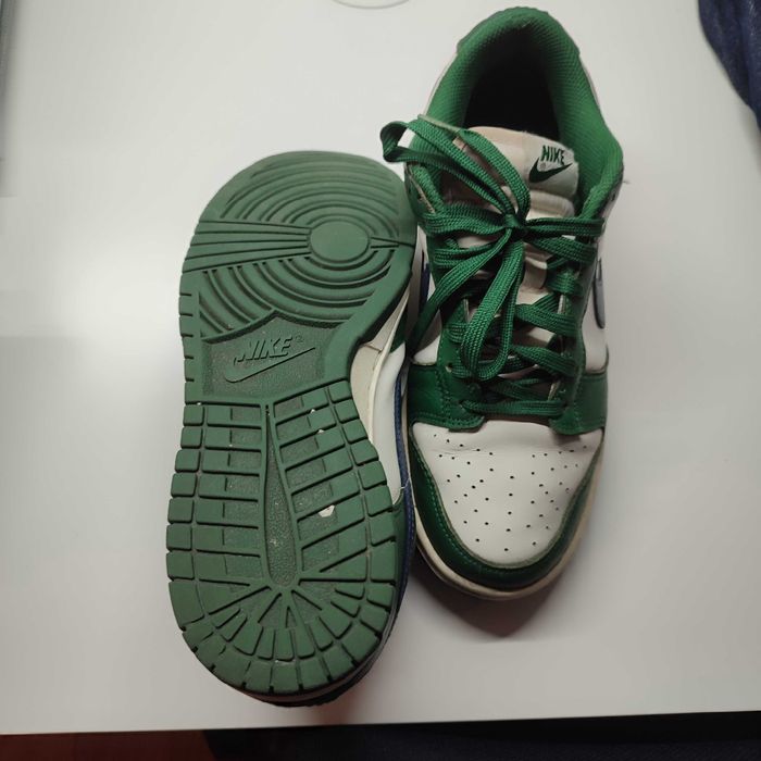 Sapatilhas Nike com pouco uso