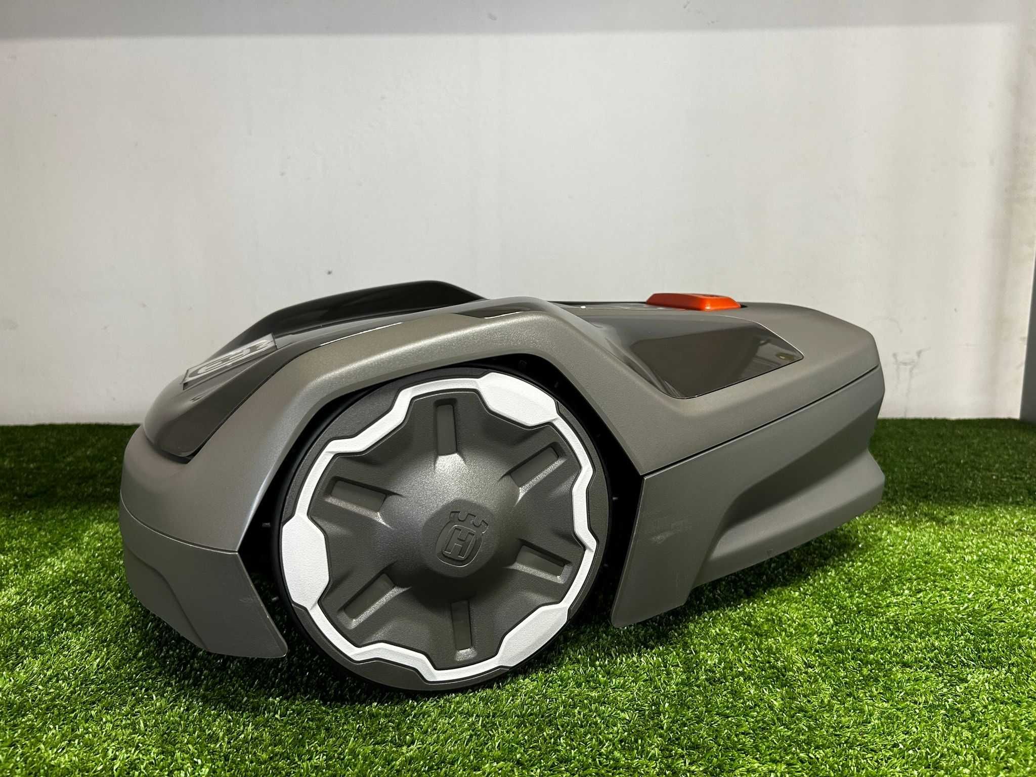 NOWY Robot koszący HUSQVARNA ASPIRE™ R4 Do 400m2