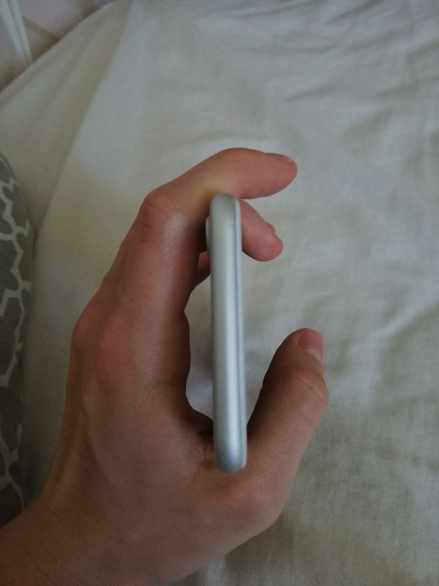 Iphone 7 100% baterii