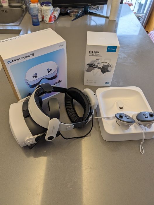 Meta Quest 3S 256 GB + Bobovr M3 Pro