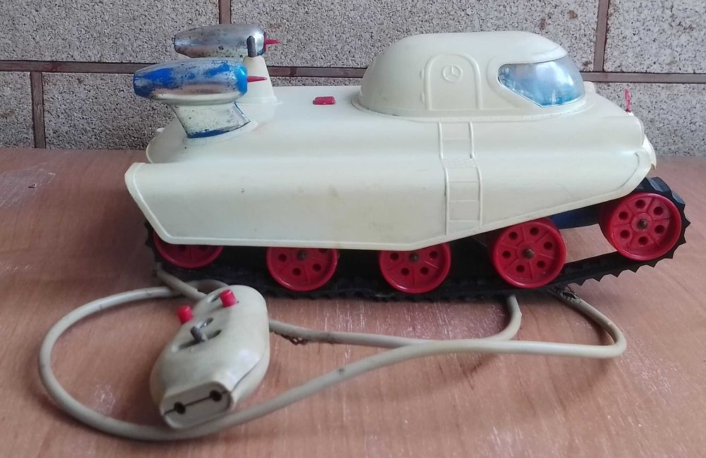 игрушка планетоход omega presu 60-е гдр ссср