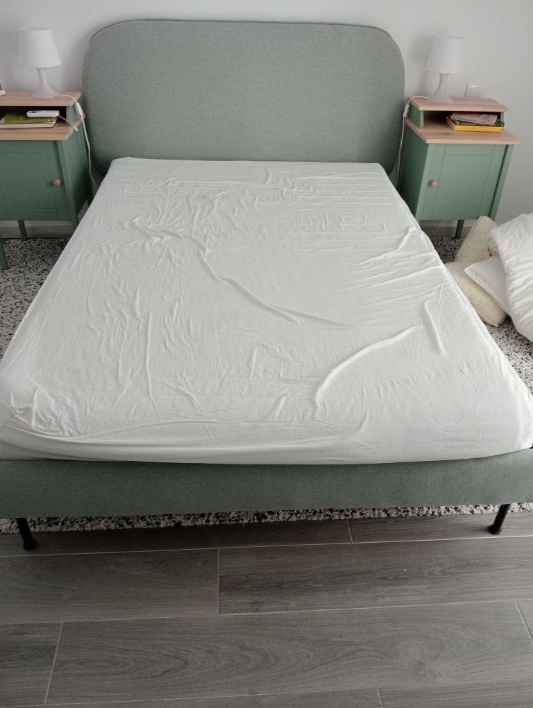 Cama IKEA 2 anos