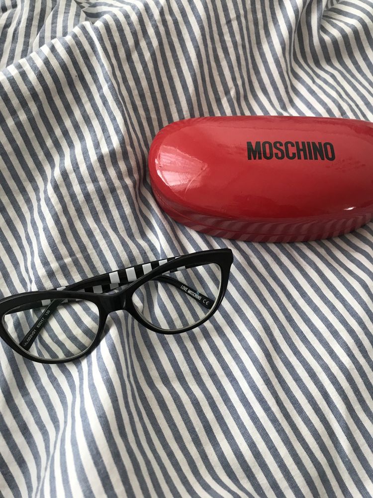 Okulary moschino