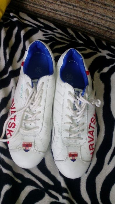 Adidasy damskie buty sportowe