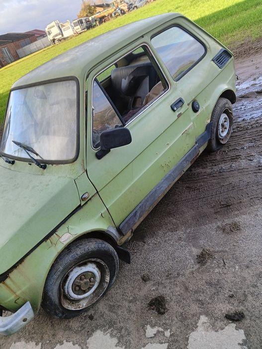 Fiat 126 p Maluch na części dzwi maska zderzaki lampy i inne