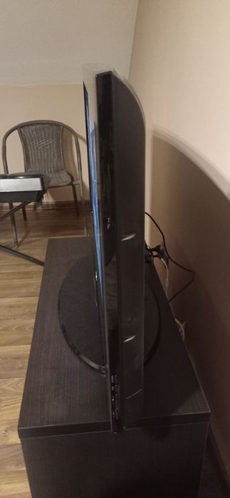 TV Samsung LED 37"