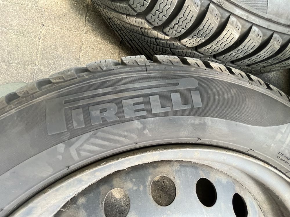 Pirelli Cinturato Winter 205/55/16