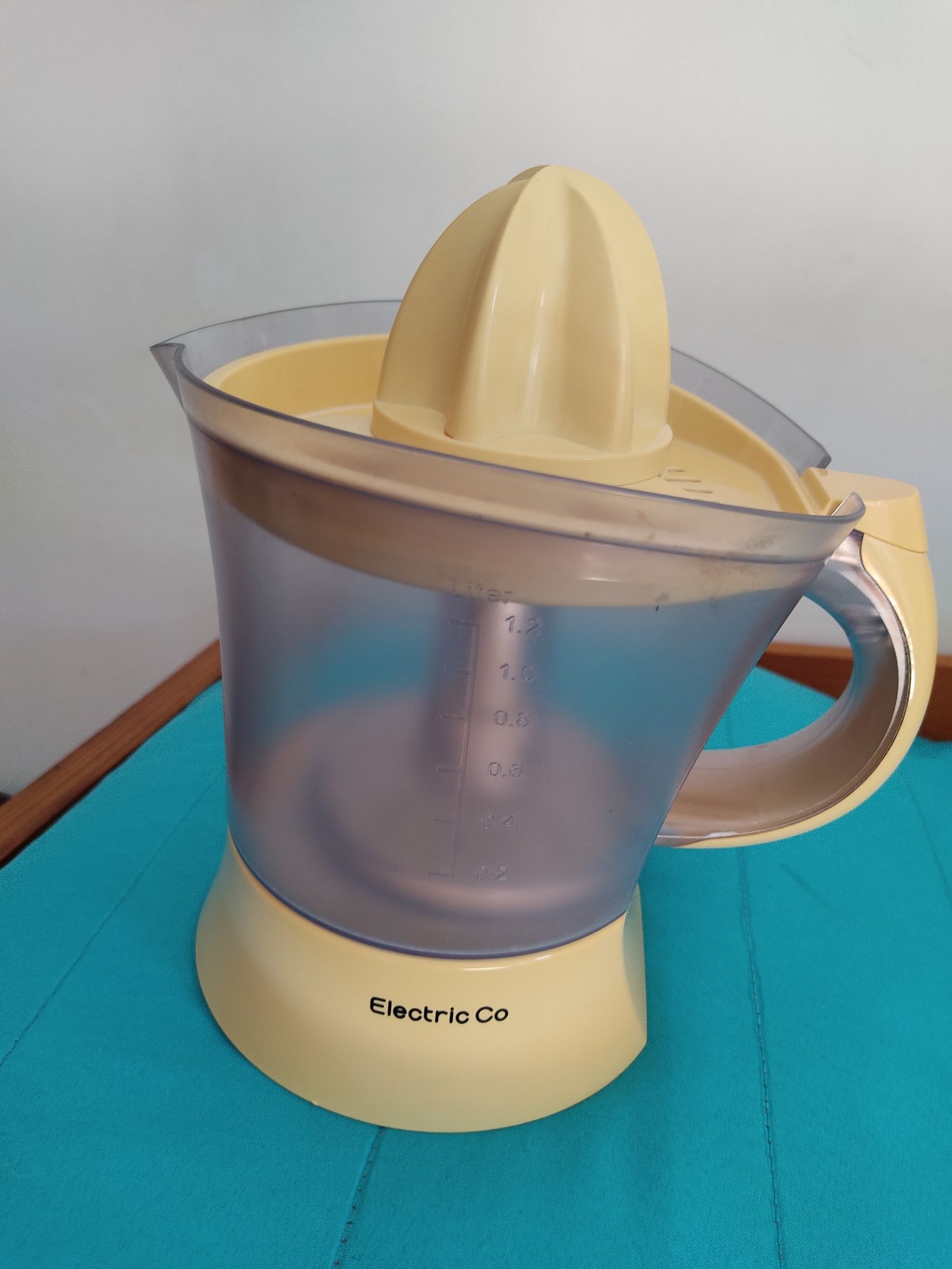Lavador de legumes e espremedor de citrinos