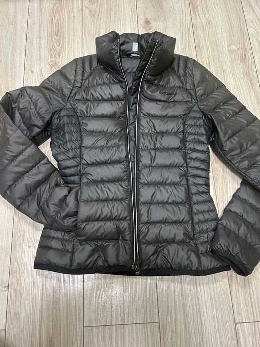Жіноча куртка Adidas