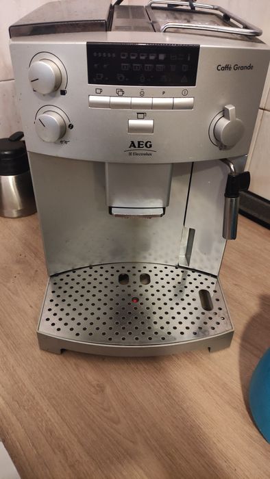 Máquina de café automática AEG