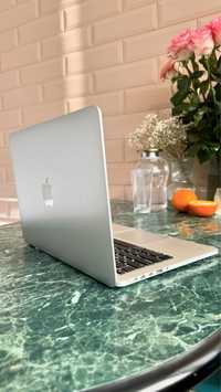 MacBook Pro (Retina, 13-inch, 2015)