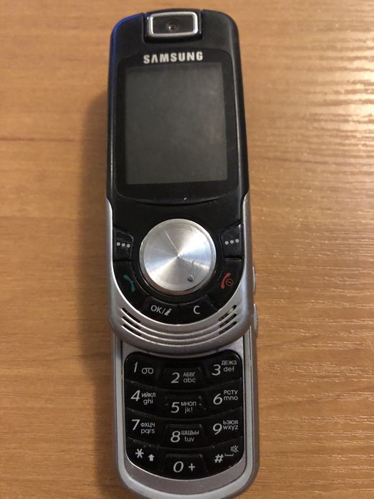 Телефон Samsung SGH-X810