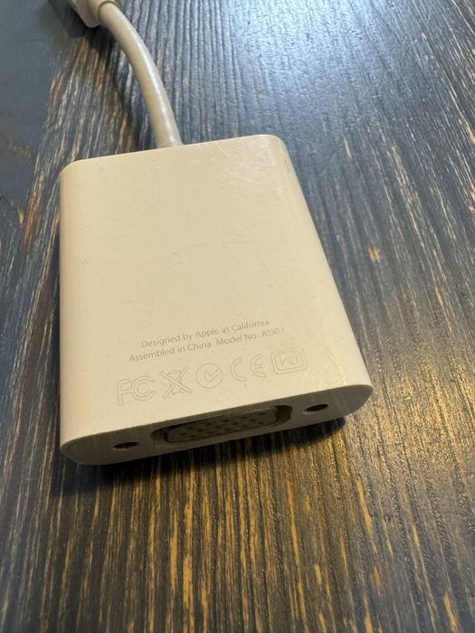 Apple A1307 przejściówka vga-mini display