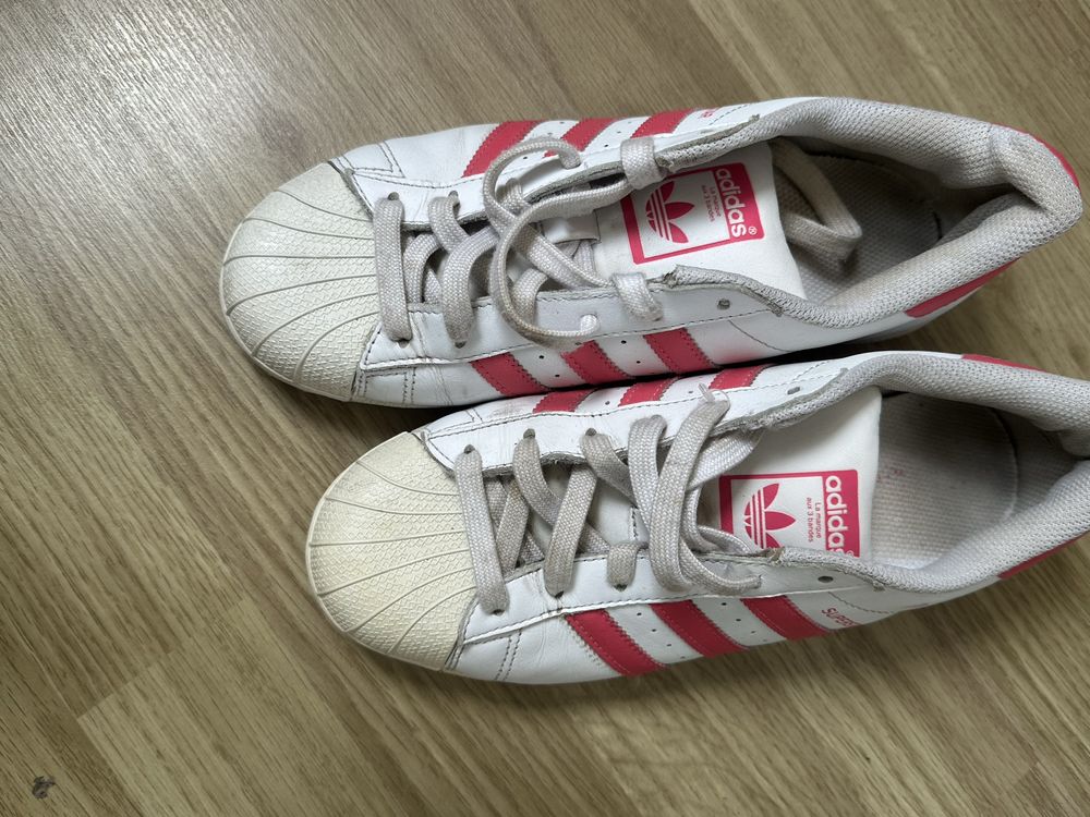 Adidas Superstar коралові