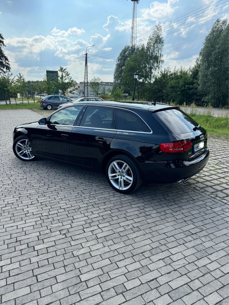 Audi A4 B8, 2.0 TDI 170km czarny kombi