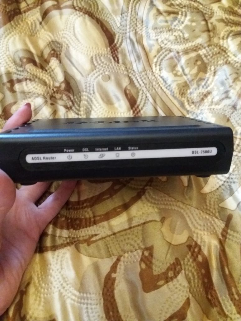 Модем DSL-2500U в коробке