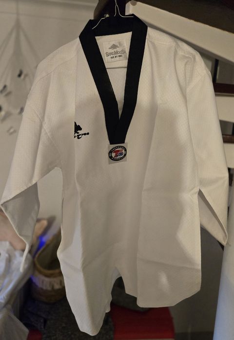Fato de treino para praticar artes marciais