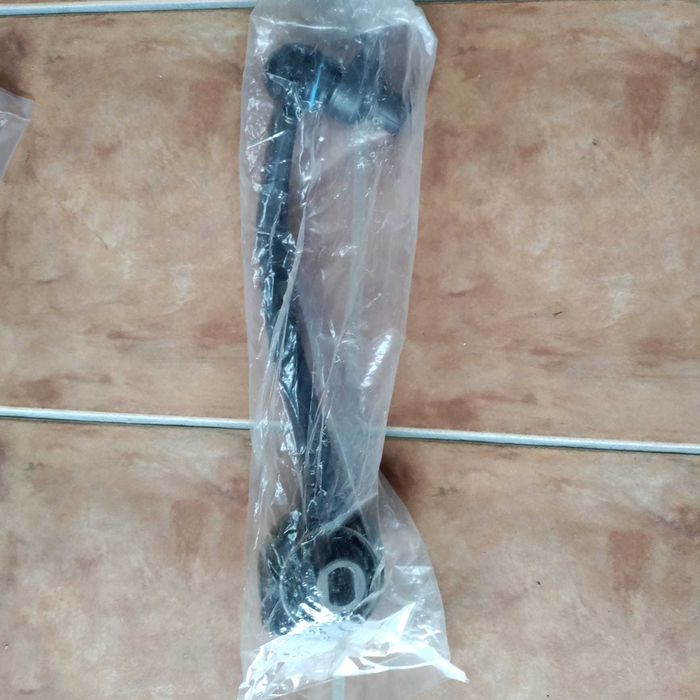 Jogo de braços de suspensão(esq) Mercedes W 203 C 220 cdi 2006