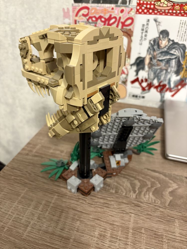 lego dinozaur t-rex figurka posąg