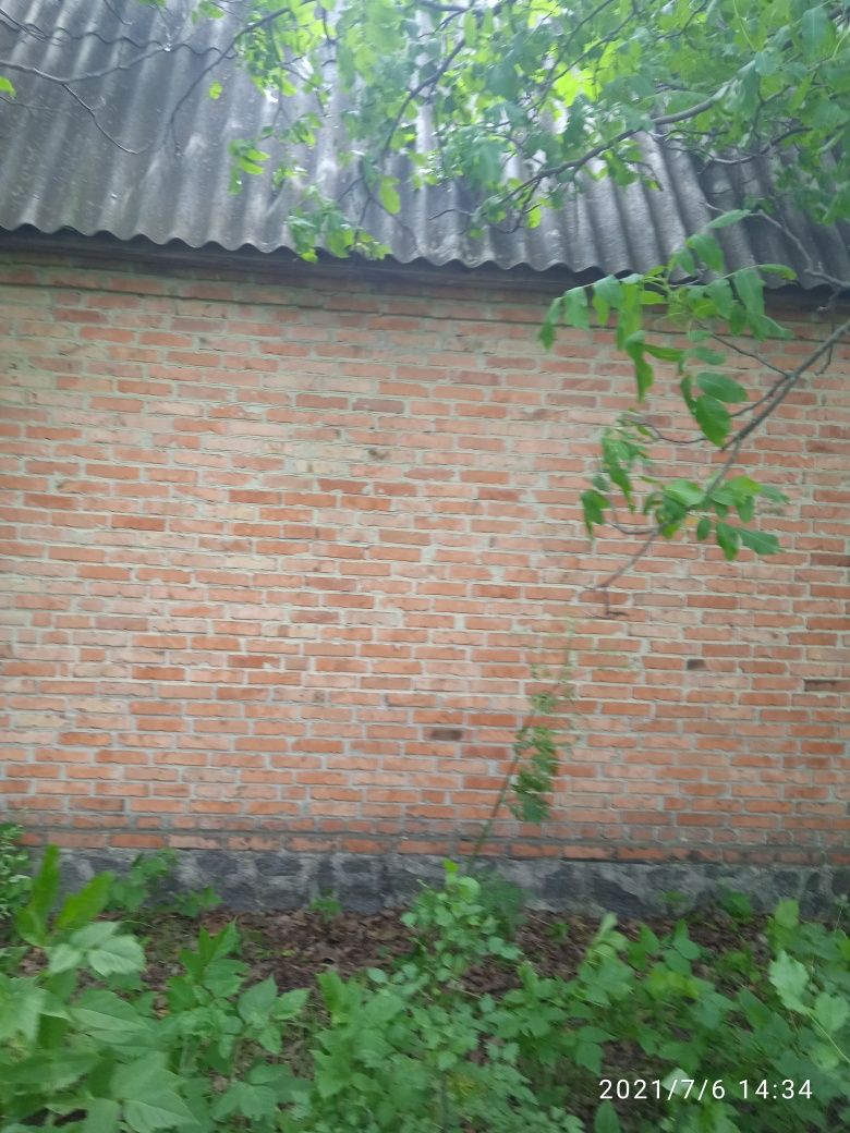 Продам будинок .