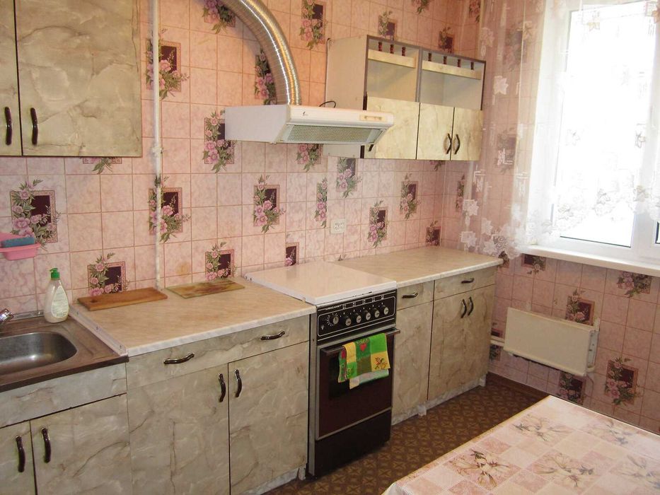 Продам 1к.улучшенку,хорошее жилое,Рогань,ул.92 бригады 48б,1\9,пл.38м2