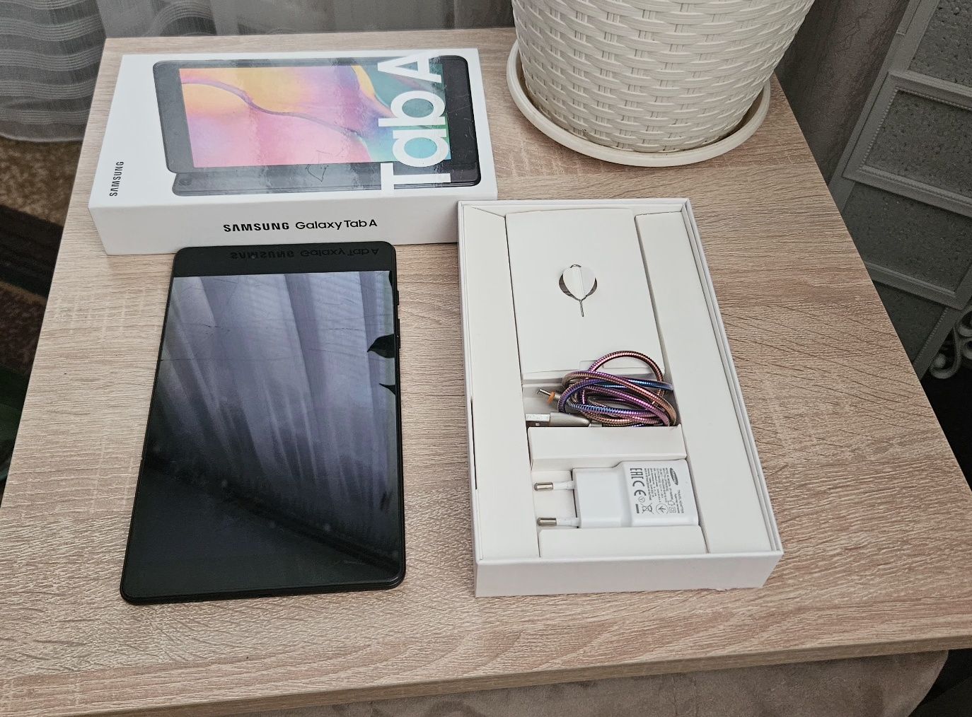 Планшет Samsung Galaxy Tab a