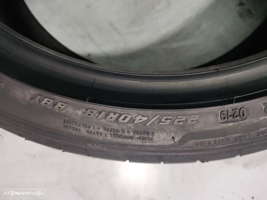 2 pneus semi novos 225-40r18 good year - oferta dos portes 120 EUROS