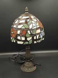Lampa witrażowa w typie Tiffany