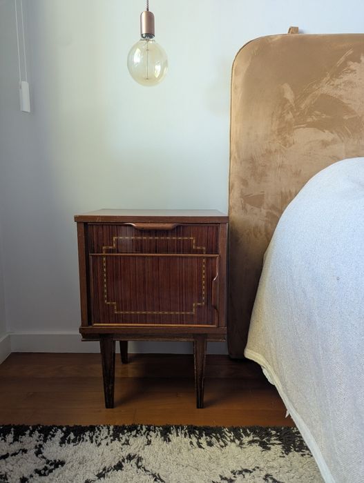 Mesas de cabeceira vintage