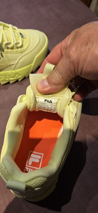Ténis Fila novos 33