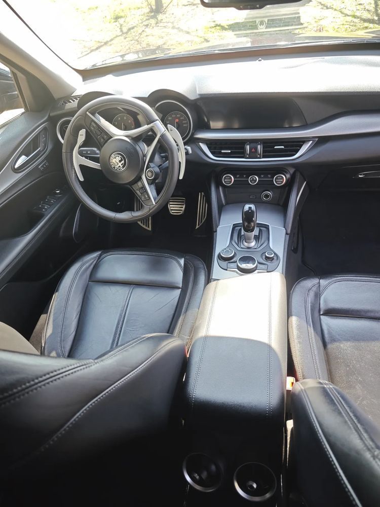 Alfa Romeo Stelvio Alfa Romeo Stelvio 2.0 280 KM Q4 | 2018 | 34 000 km | Automat | RACE